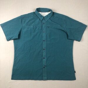 Eddie Bauer Men’s “No Iron” Performance Shirt